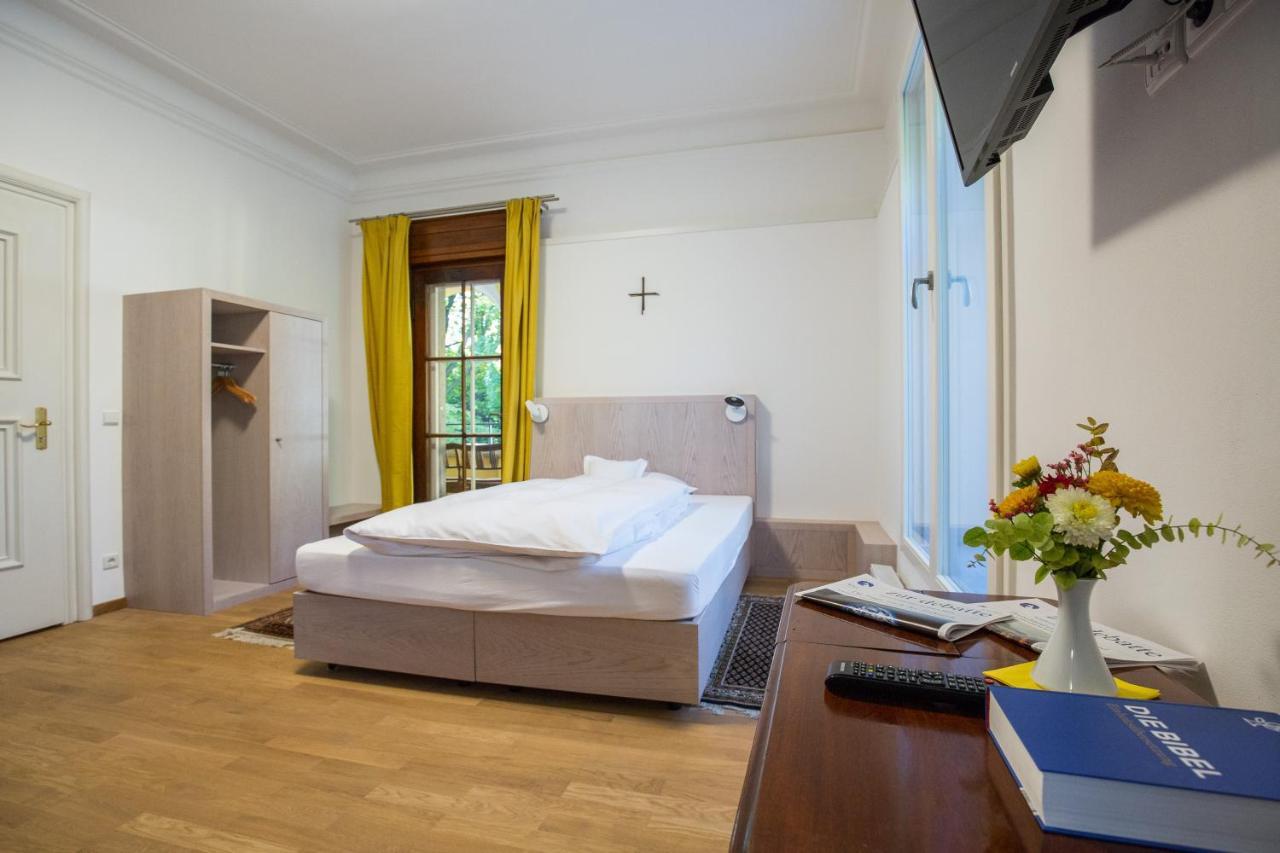 Hotel Gaestehaus Der Katholischen Akademie In Bayern Monaco di Baviera